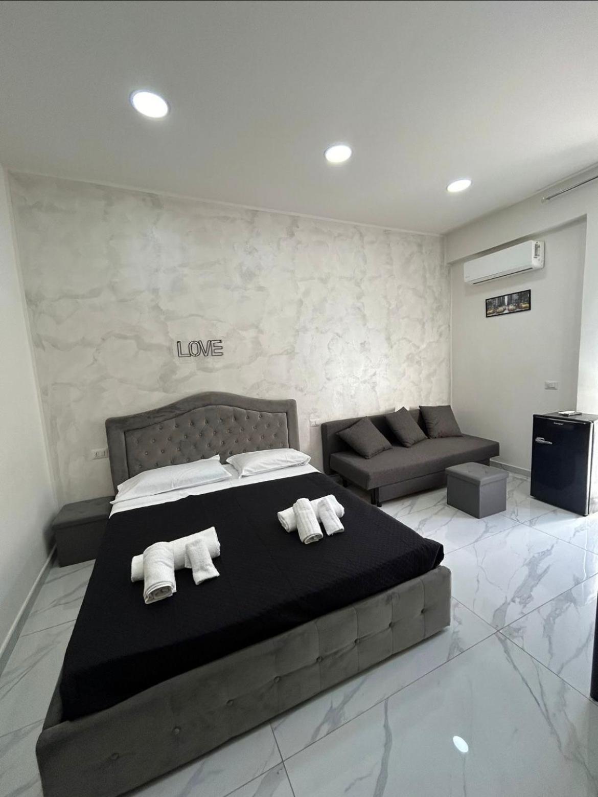 شقة Terrazza Luxury Valentino نابولي المظهر الخارجي الصورة
